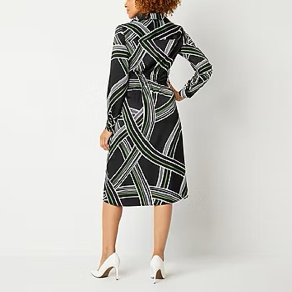 Worthington Elegant Black and White Patterned Dress- XL - Picture 9 of 9